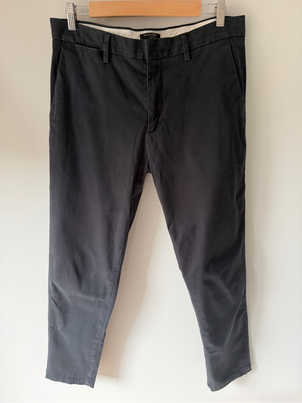 Banana Republic Tapered Fit Stretch Chinos Black 33x34